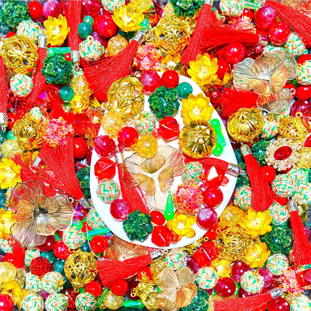 【Co-Creation】Golden Mirage for Car Handing/Pen- Open in live