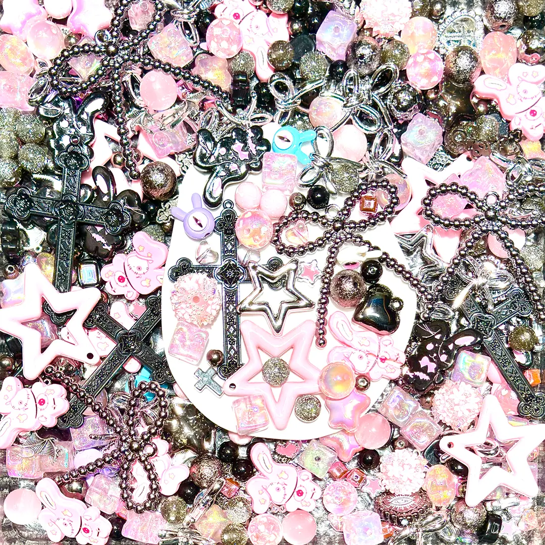 【New Arrival+1 Scoop】Noir Bunny for Bracelet/Keychain/Pen - Open in live