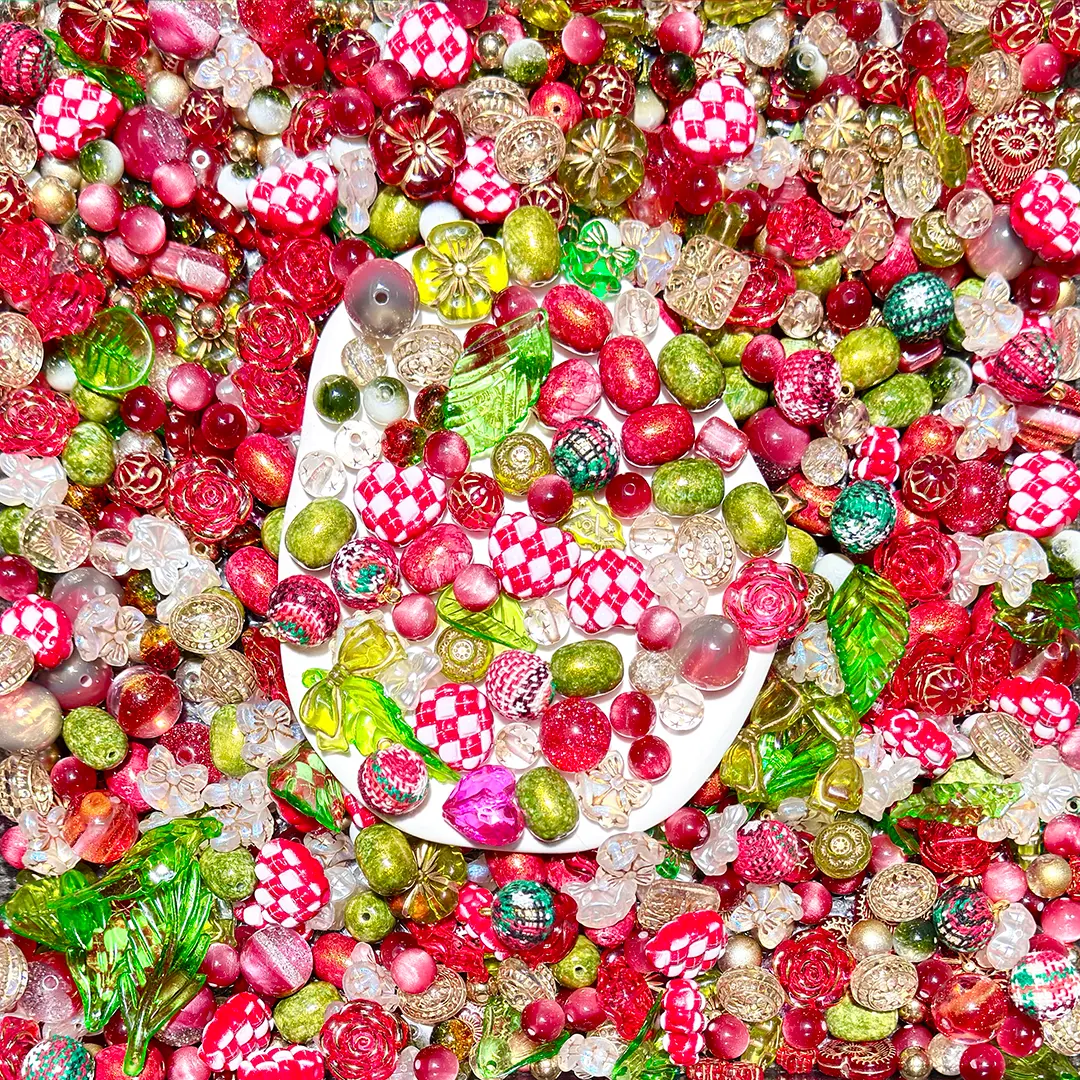 【New Arrival +1 Scoop】Vintage Window for Bracelet/Phone Chain/Pen- Open in live