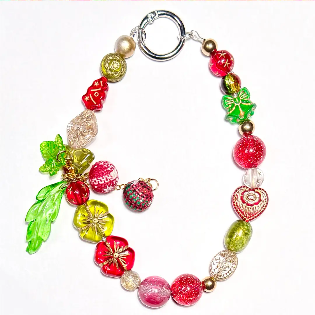 【New Arrival +1 Scoop】Vintage Window for Bracelet/Phone Chain/Pen- Open in live