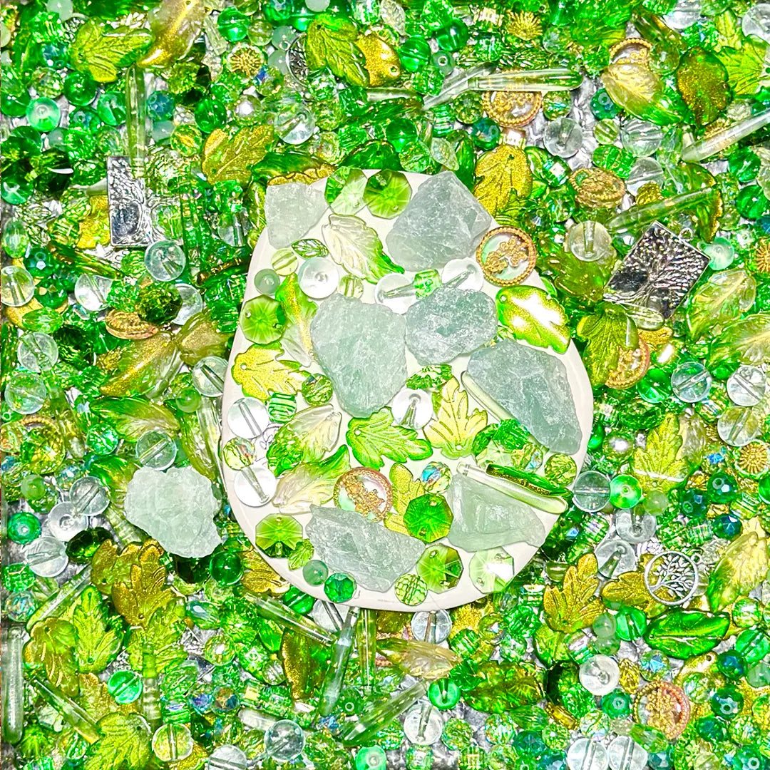 Emerald Yggdrasil for Key/Phone Chain/Bracelet- Open in live