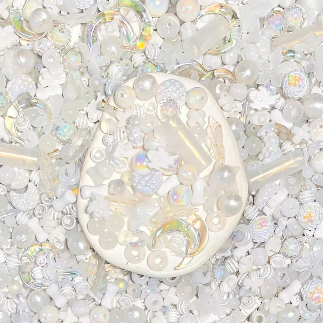[New Arrival] Bones Under the Moon for Bracelet/Hanging/Pen - Open in live