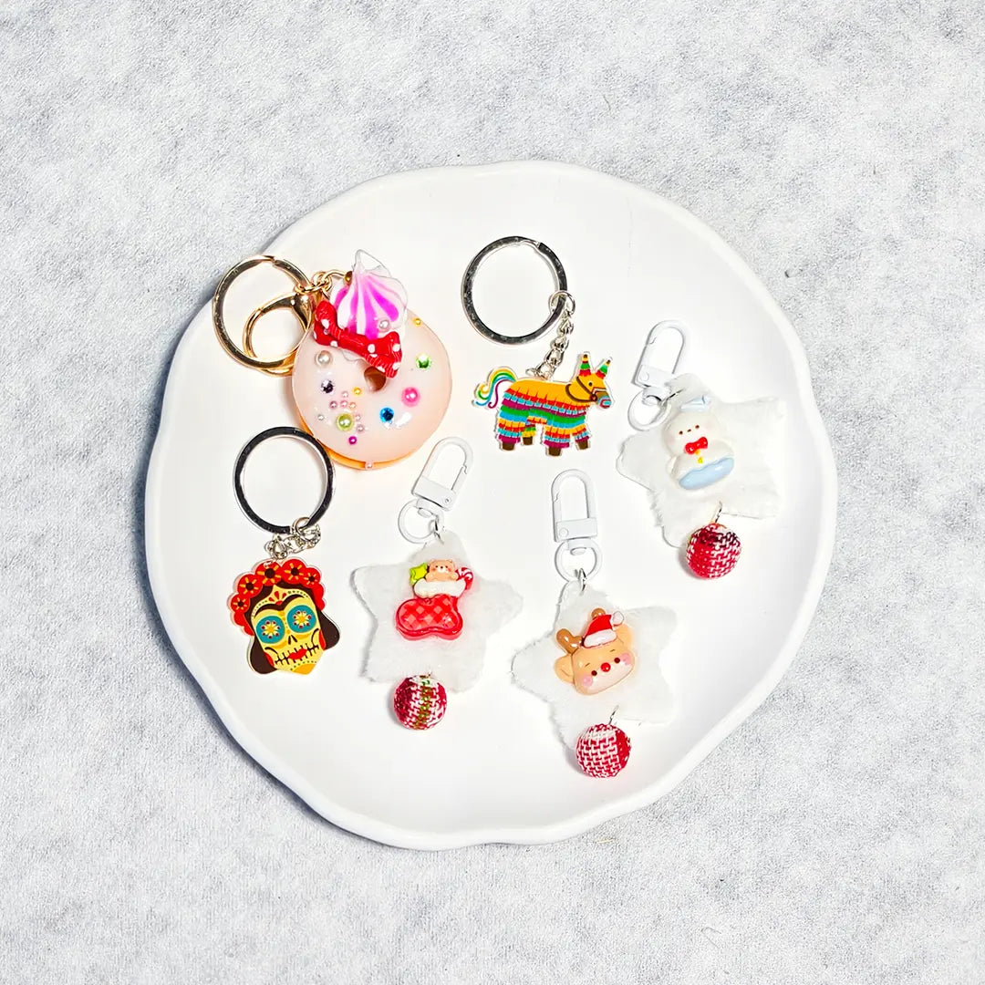 [Pre-sale][Festive Renew] Keychain Loops Blind Bag for Keychain/Phone chain- Open in live