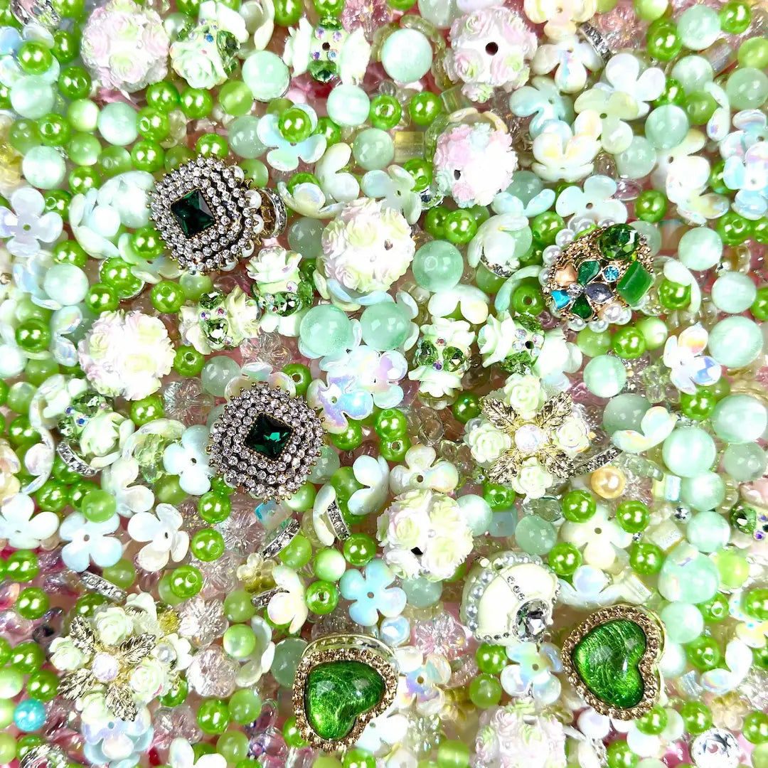 【Pre-Sale】Emerald Whimsy  Mix for Beadable Pen/ Keychain - Open in Live