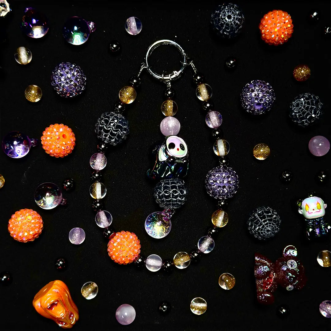 🔥【 Half Bogo+1 Bottle】UV-Phantom Glowing Mix for Key/Phone Chain / Bracelet - Open in live