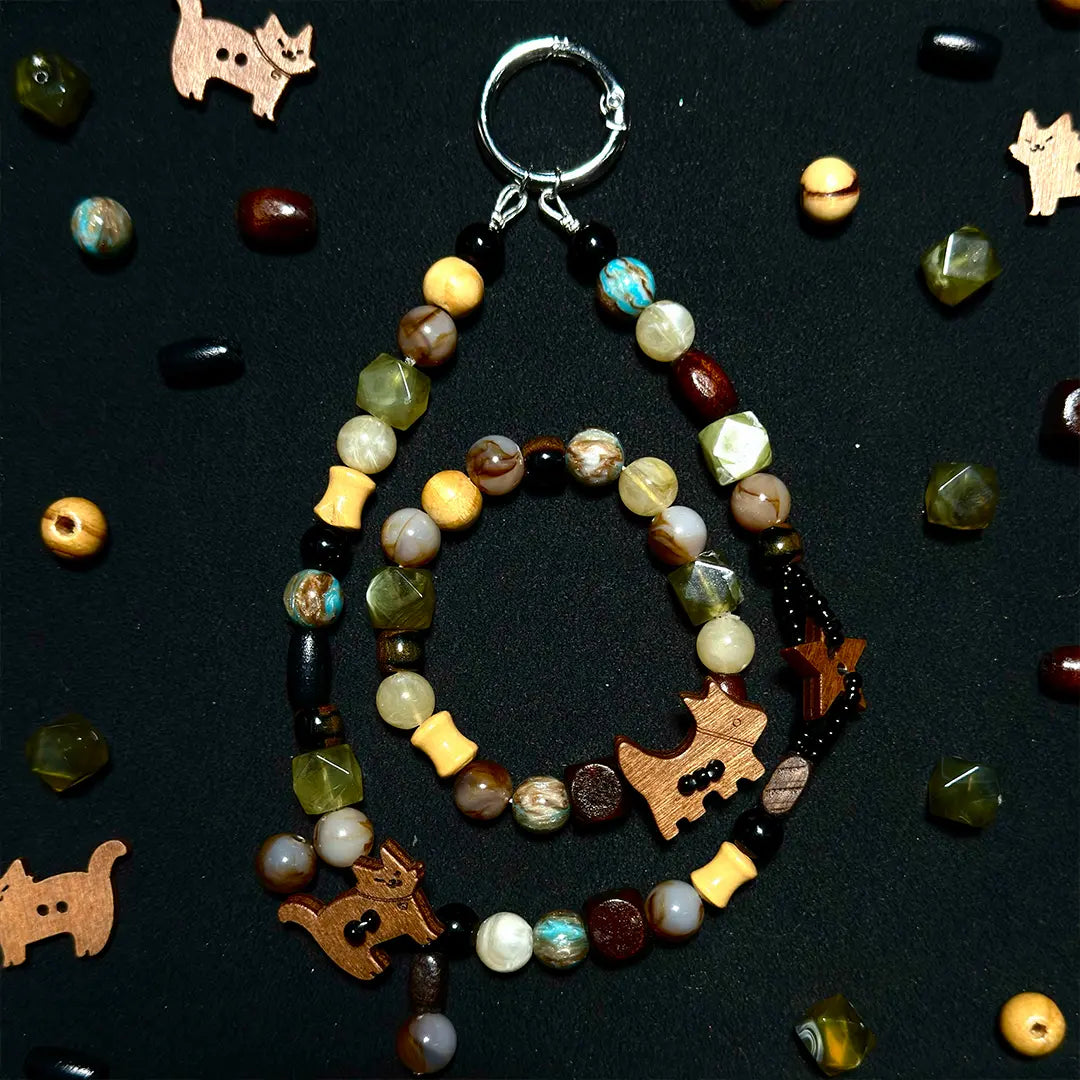 🔥【 Half Bogo+1 Bottle】Wooden Critter Mix for Bracelet / Key/Phone Chain - Open in live