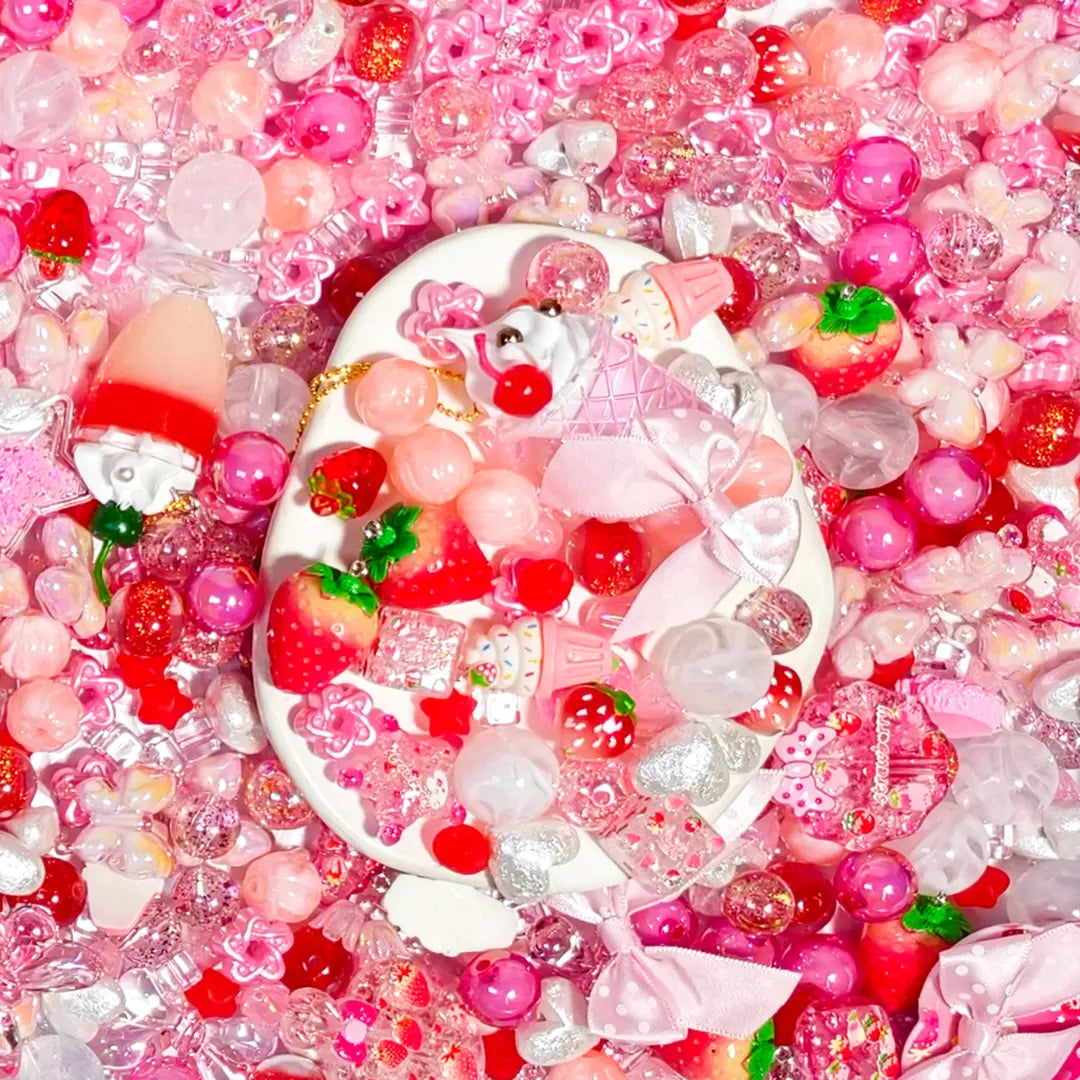 [New Arrival] Strawberry Milkshake for Bracelet/Hanging/Pen- Open in live