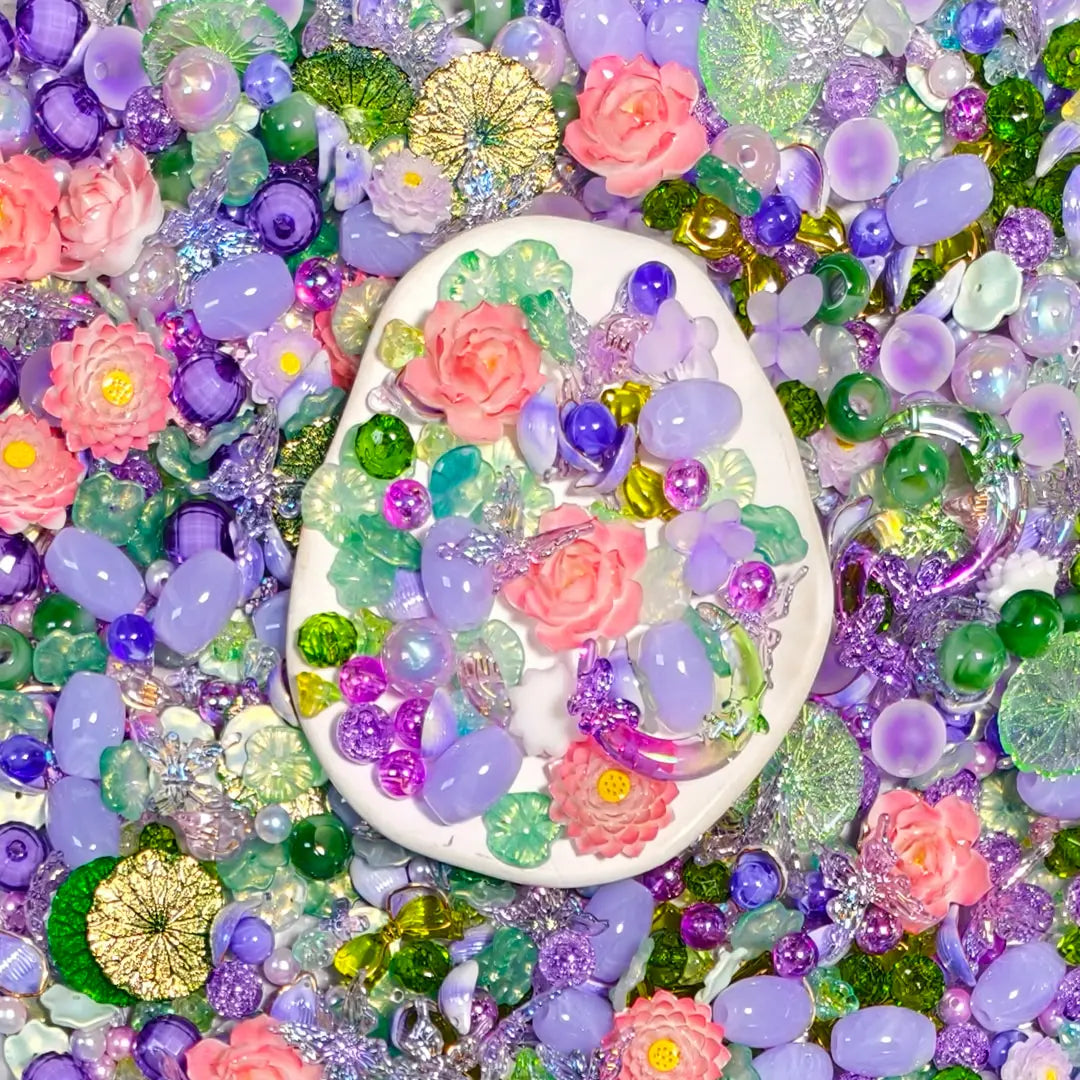 Lotus Pond Moonlight for Hanging/Pen - Open in live