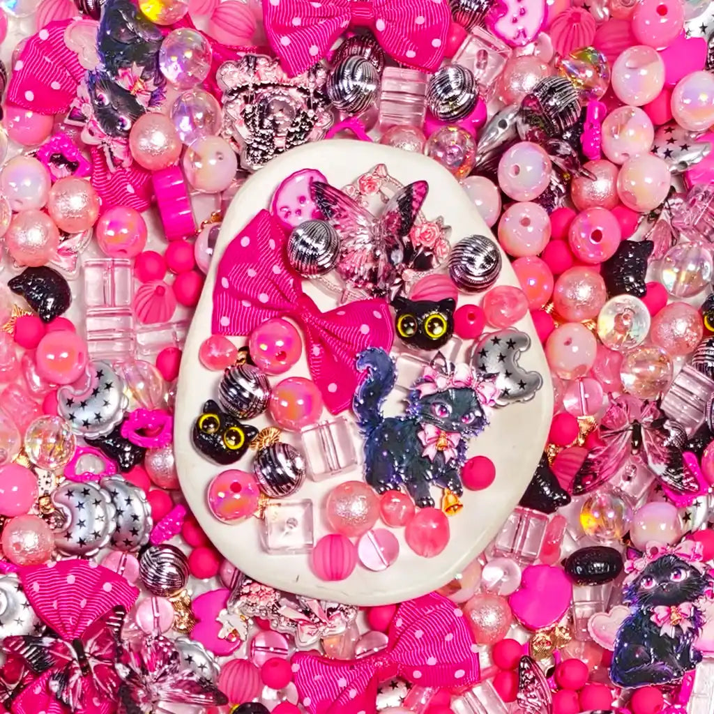 [New Arrival +2 Scoops] Gothic Kitty for Bracelet/Hanging/Phone Chain - Open in live