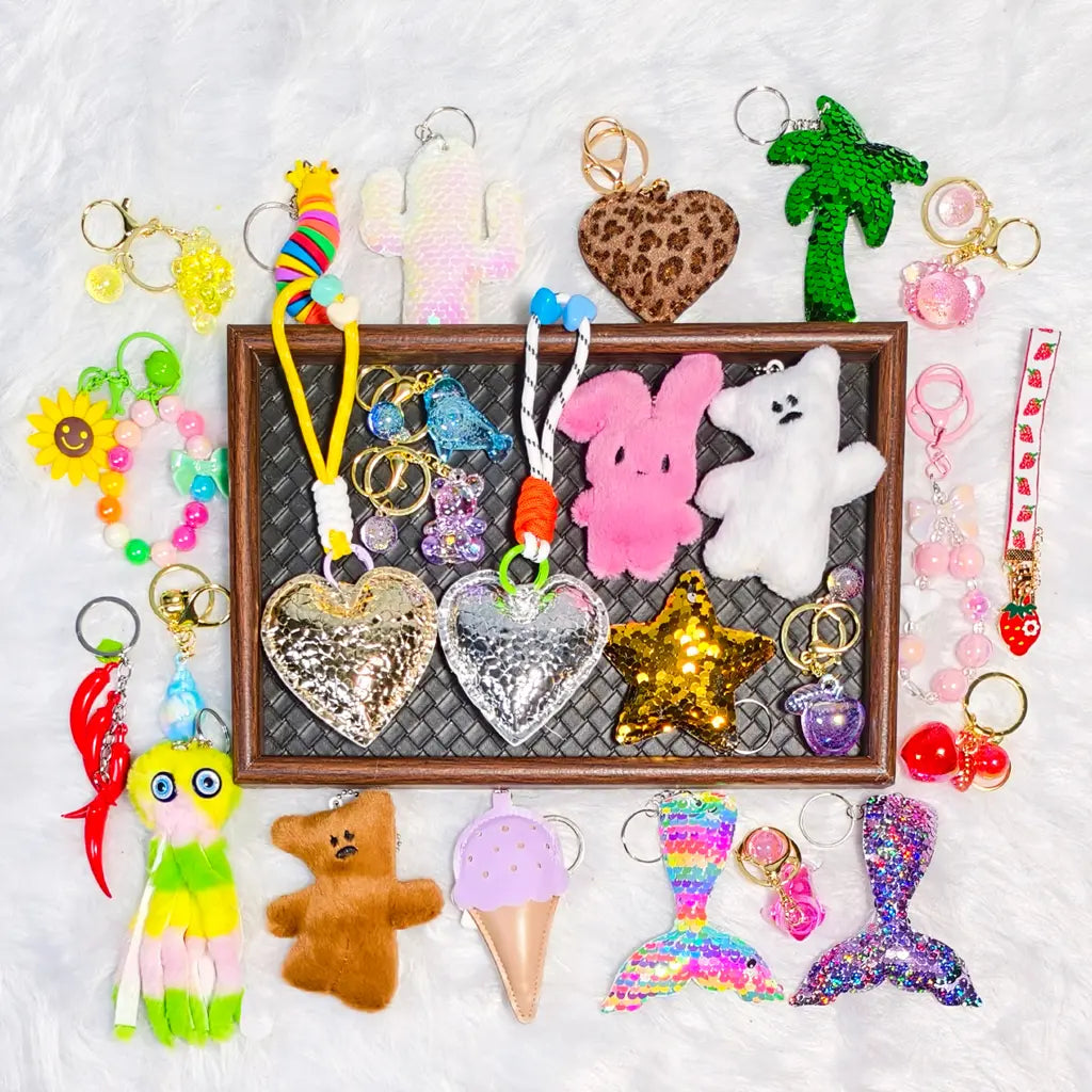 [Renew] Keychain Loops Blind Bag for Keychain/Phone chain- Open in live