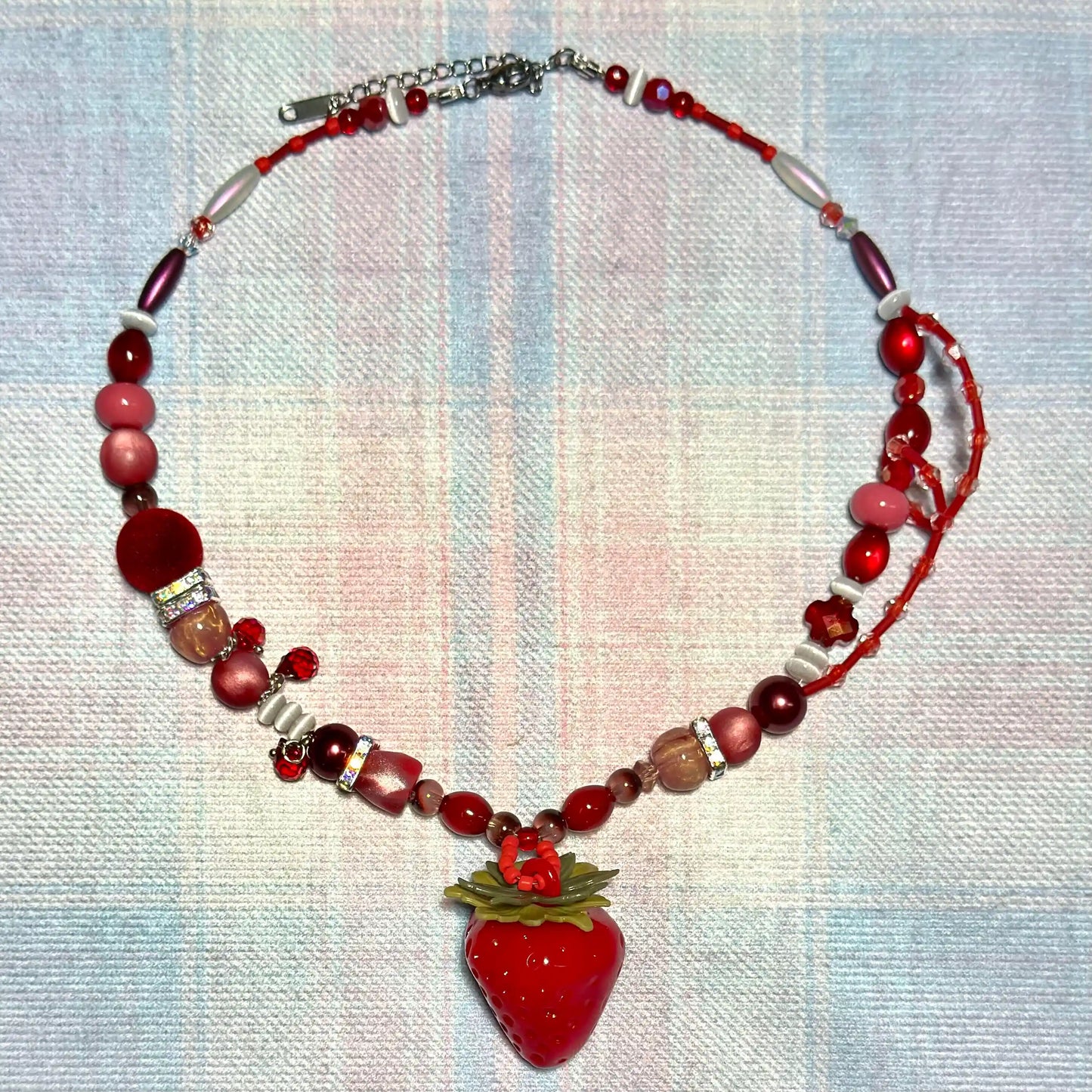 Velvet Berry Cake Mix for Key/Phone Chain/Bracelet/Necklace- Open in live