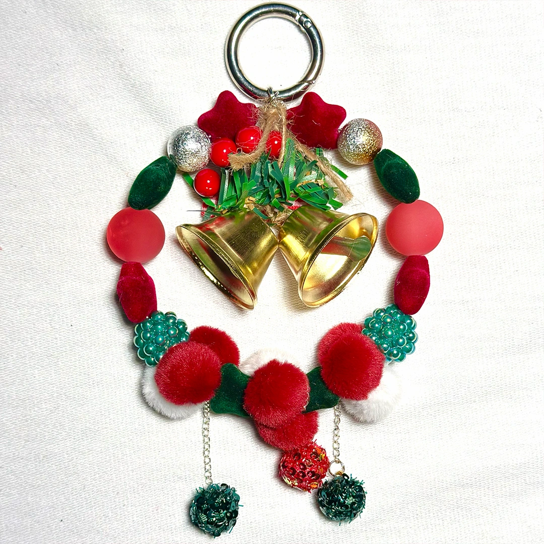 【New Arrival+1 Scoop】Christmas Wreath Bell for Phone Chain/Car Hanging/Pen- Open in live