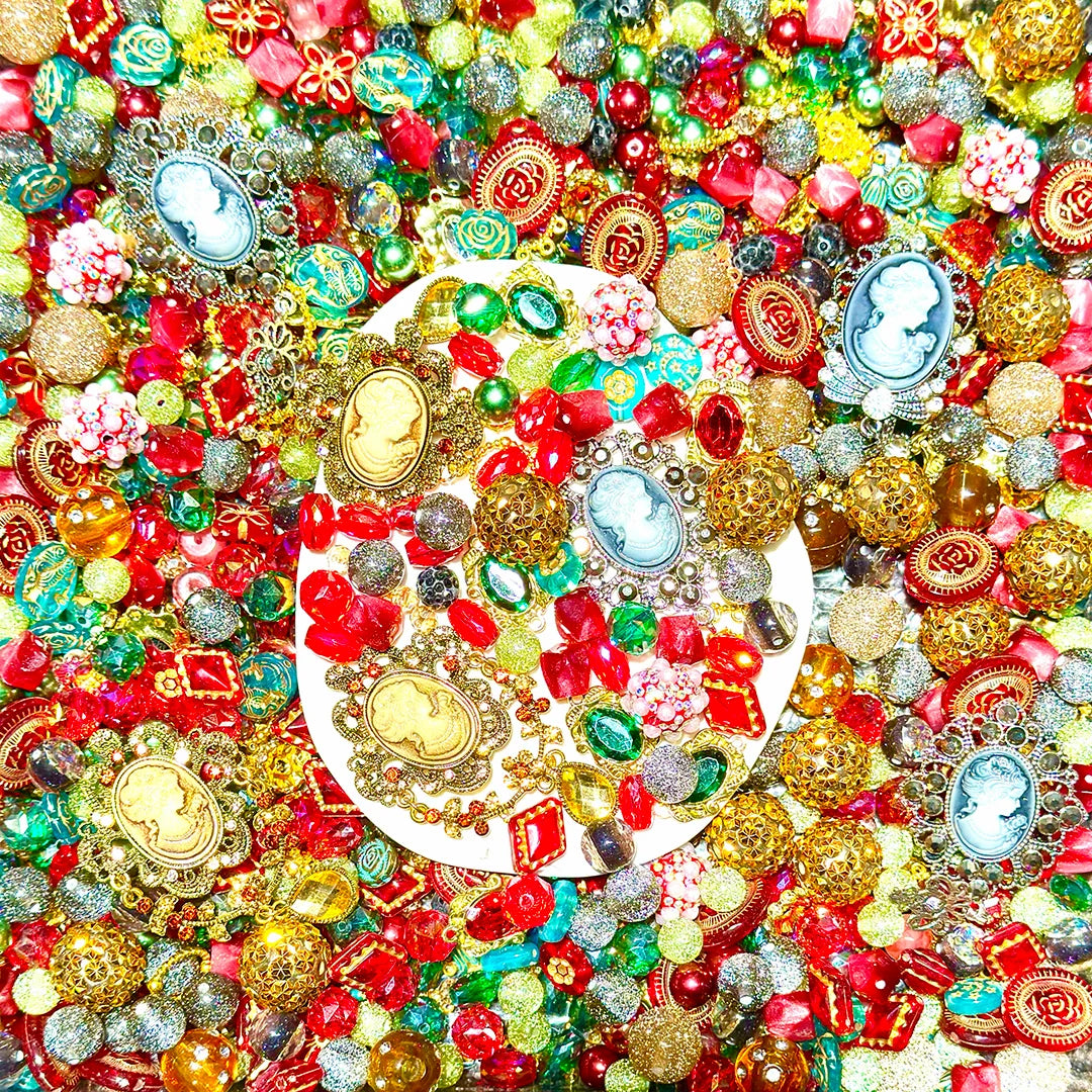 【Master】Vintage Cameo's Kiss for Bracelet/Key/Phone Chain/Pen- Open in live