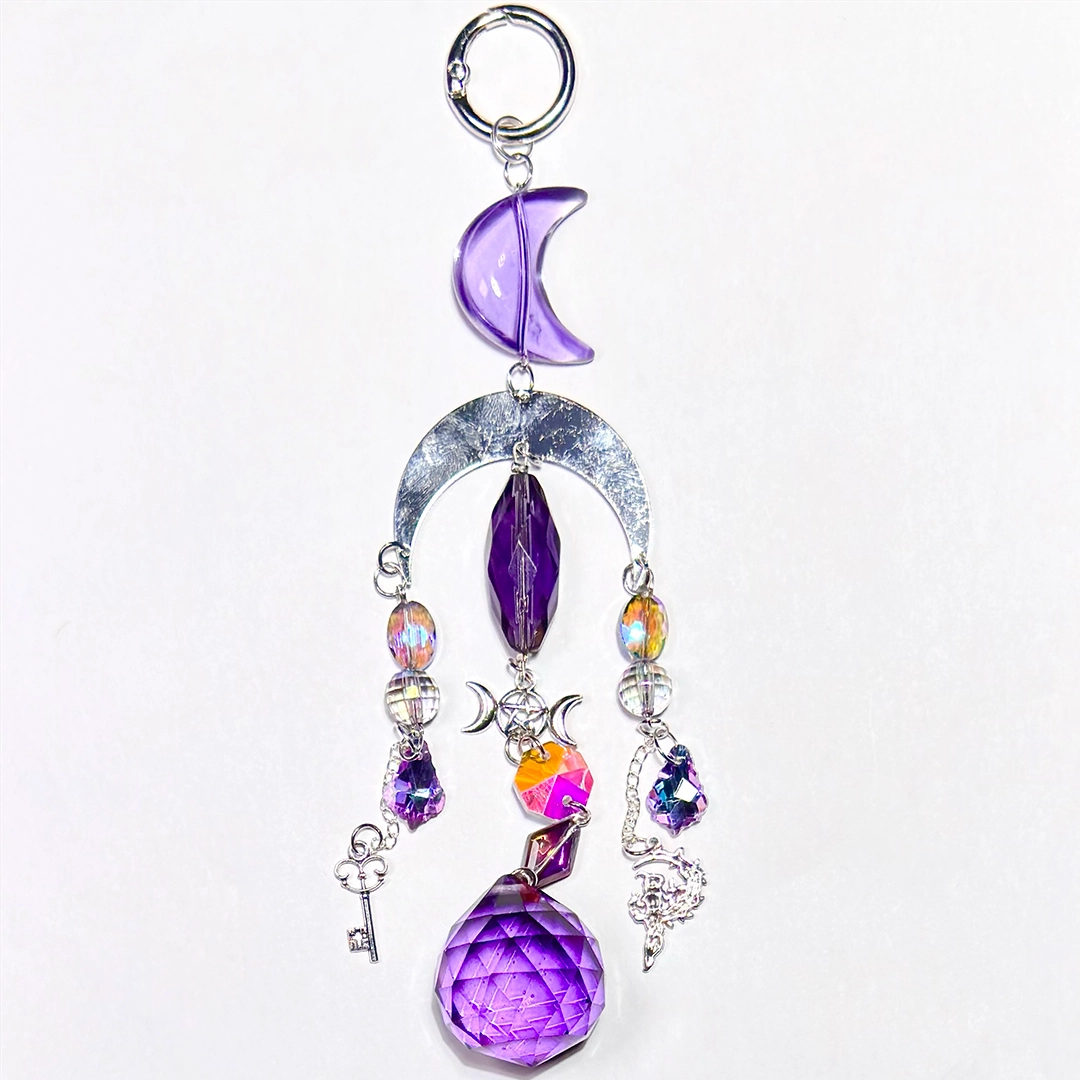 Hecate’s Moon for Sun Catcher- Open in live