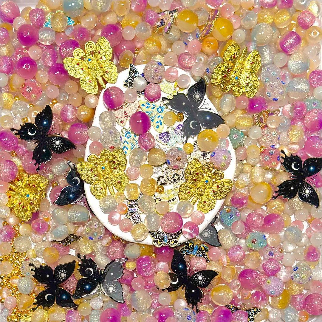 【Co-creation with Pamela】Flowing Mothlight for Key/Phone Chain/Bracelet/Hanging/Pen - Open in live